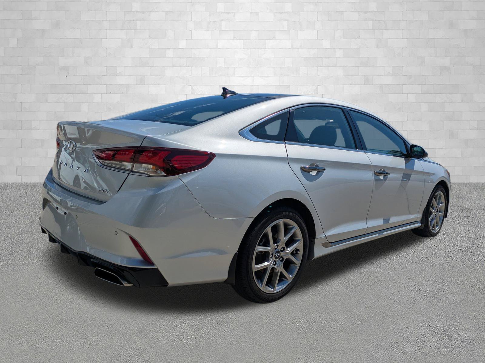 Used 2019 Symphony Silver Hyundai LIMITED image 2