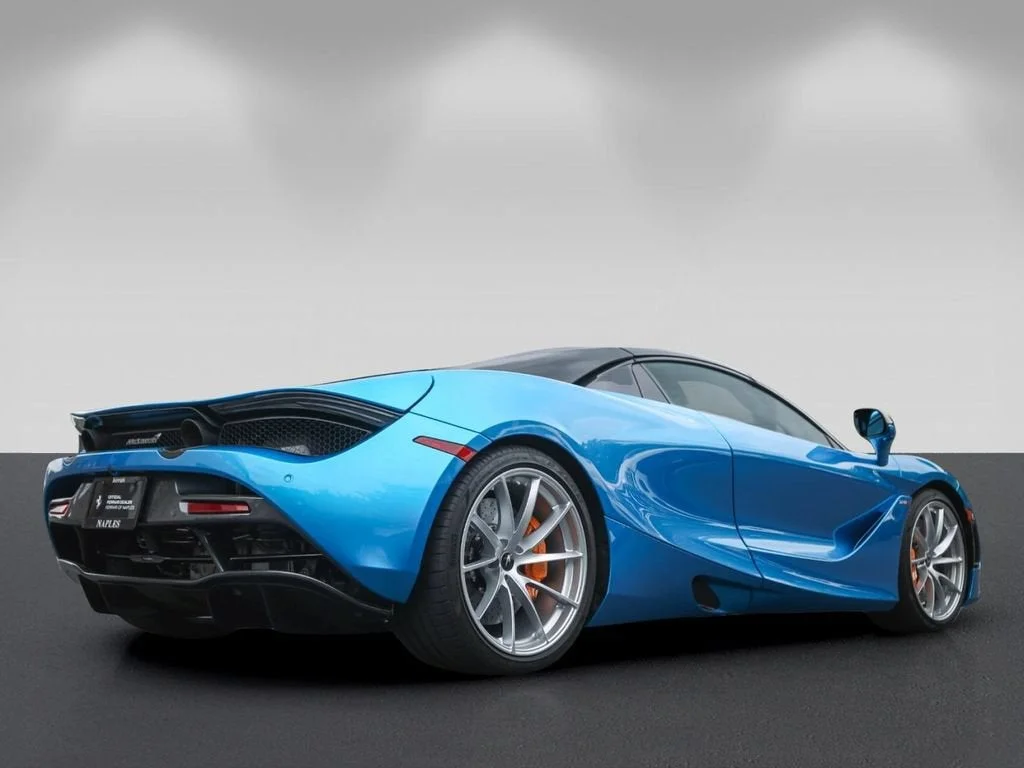 Used 2022 Ludus Blue McLaren Performance image 3