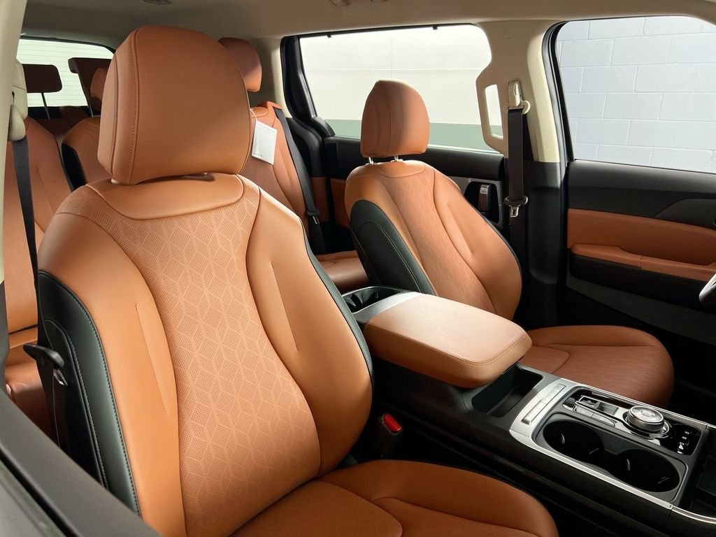 New 2026 Aurora Black Pearl Kia EX image 32