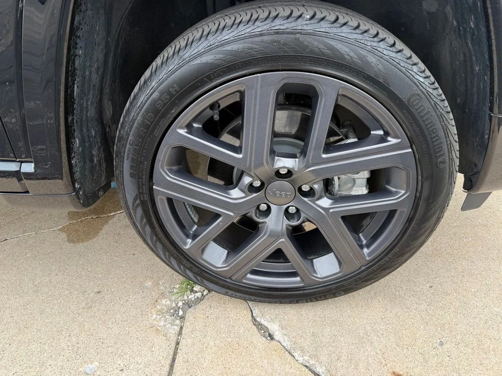 Used 2024 Black Jeep Limited image 9