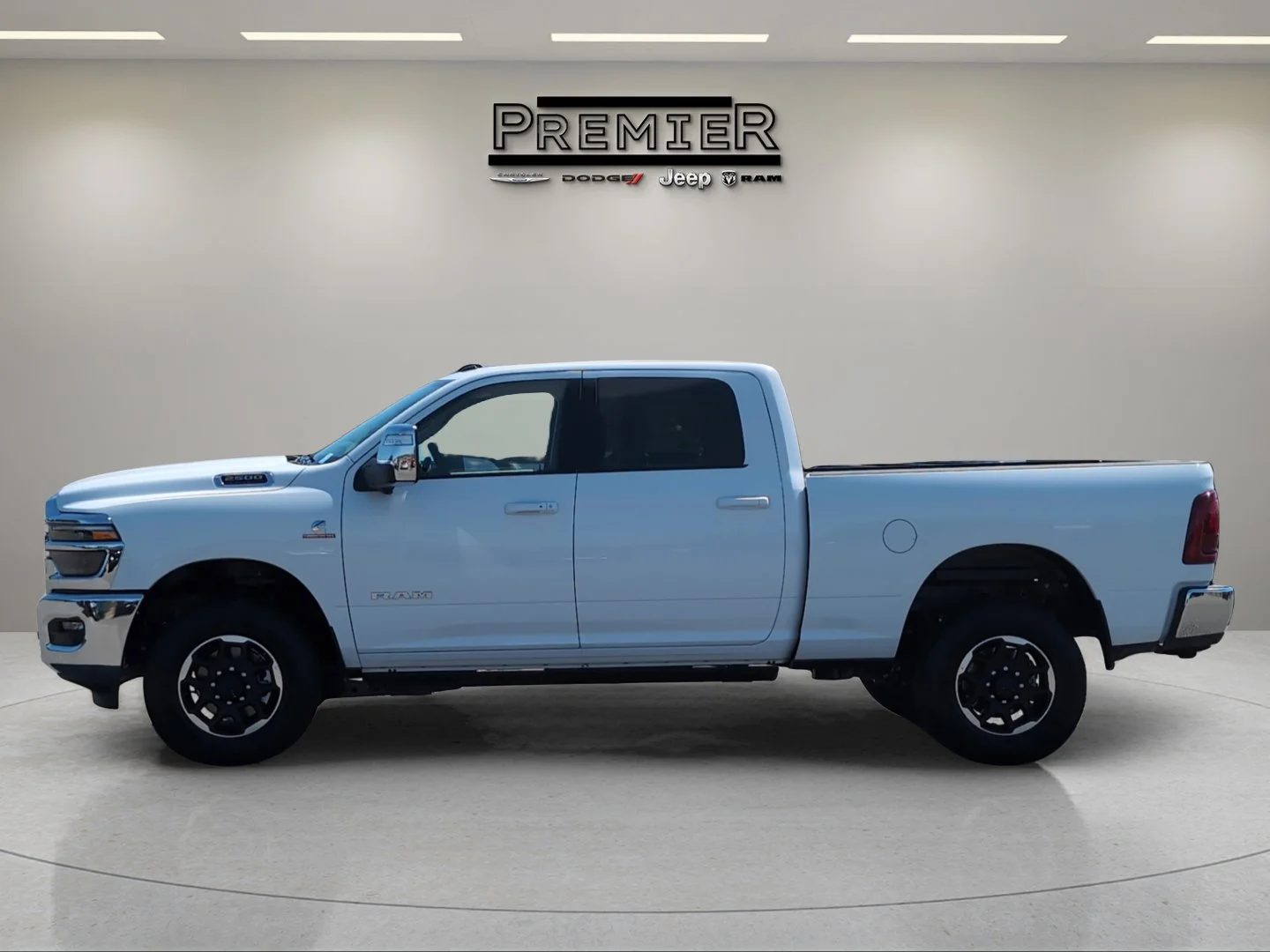 2025 RAM 2500 Laramie - Photo 11