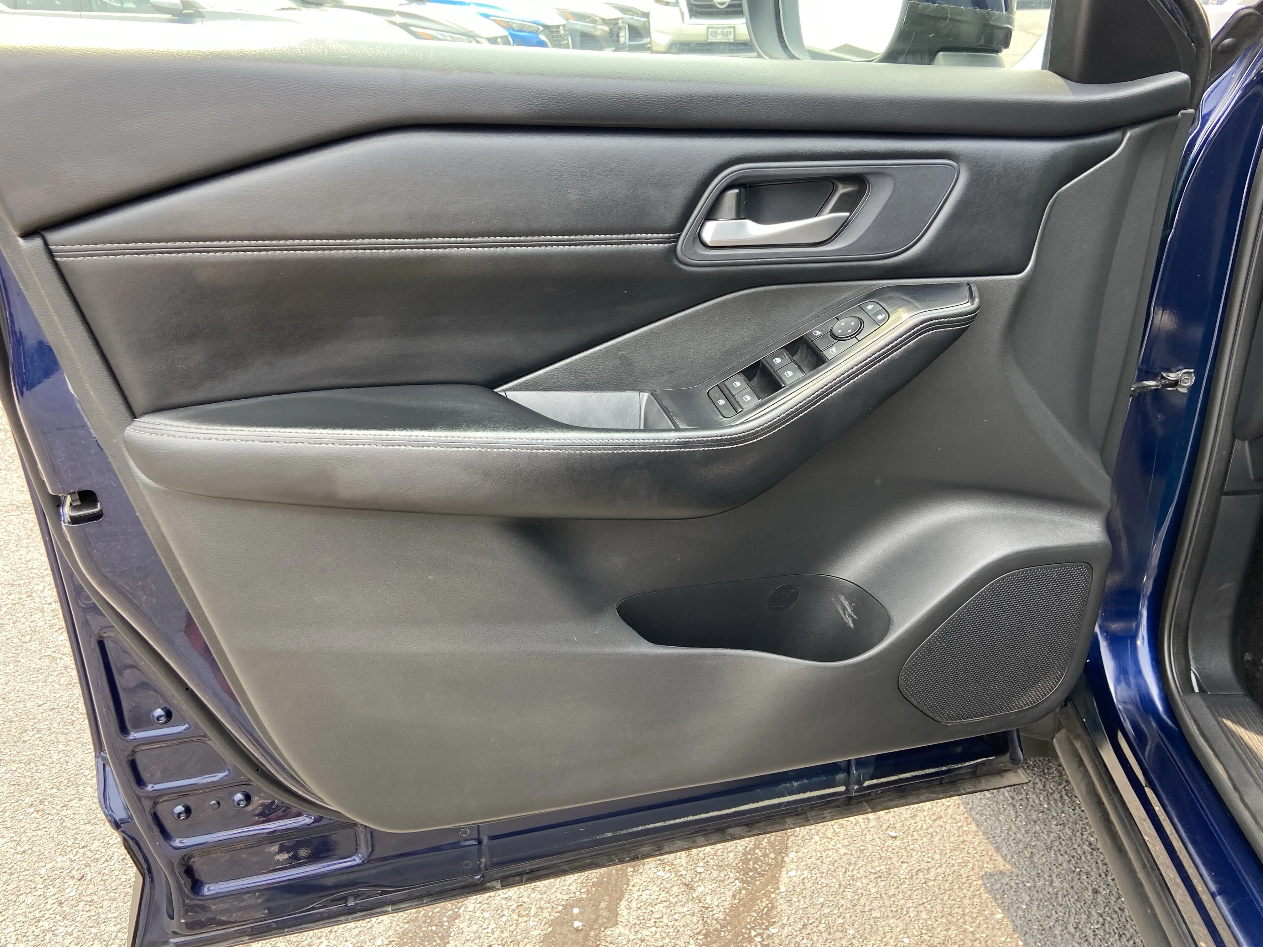 2024 Nissan Rogue SV - Photo 24