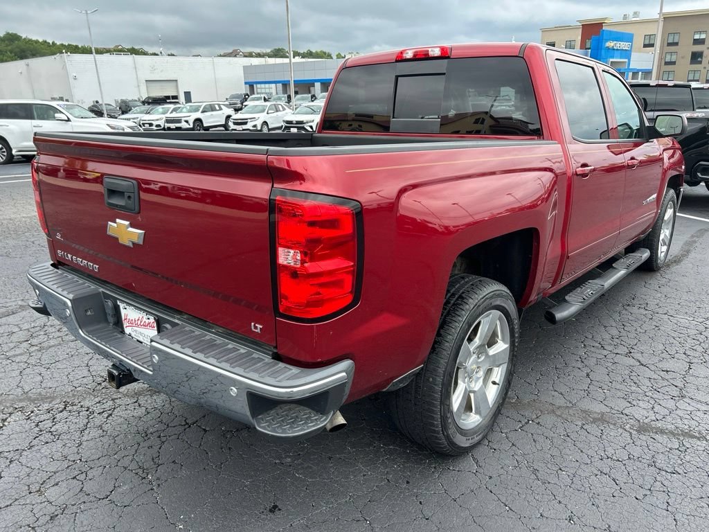 Used 2018 CAJUN RED TINTCOAT Chevrolet LT image 5