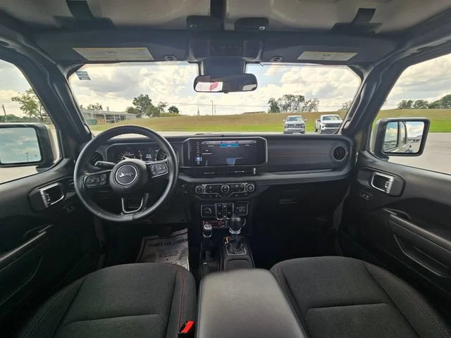 Used 2025 Green Jeep Rubicon image 12