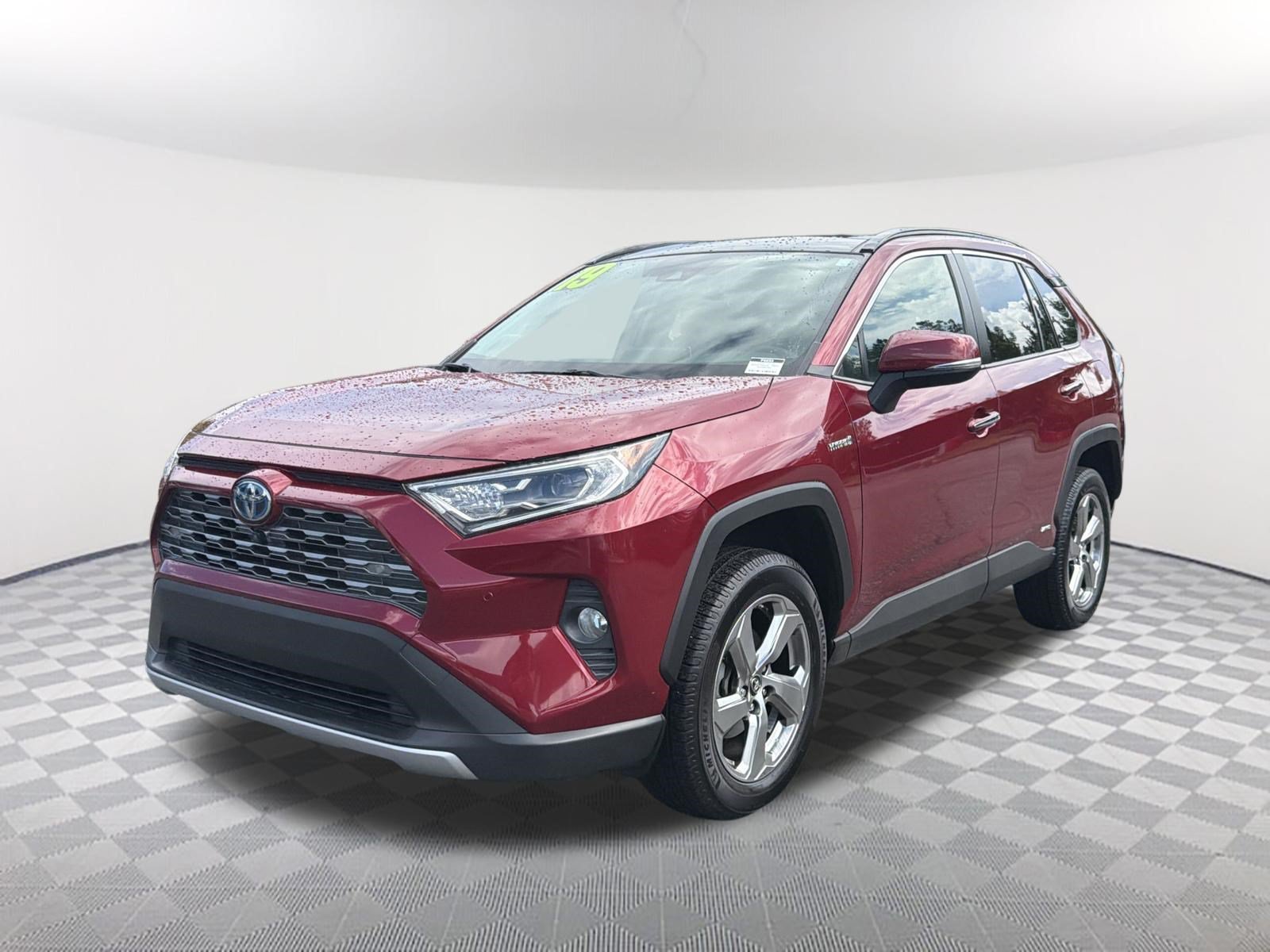 Used 2019 Pearl Toyota Limited image 3