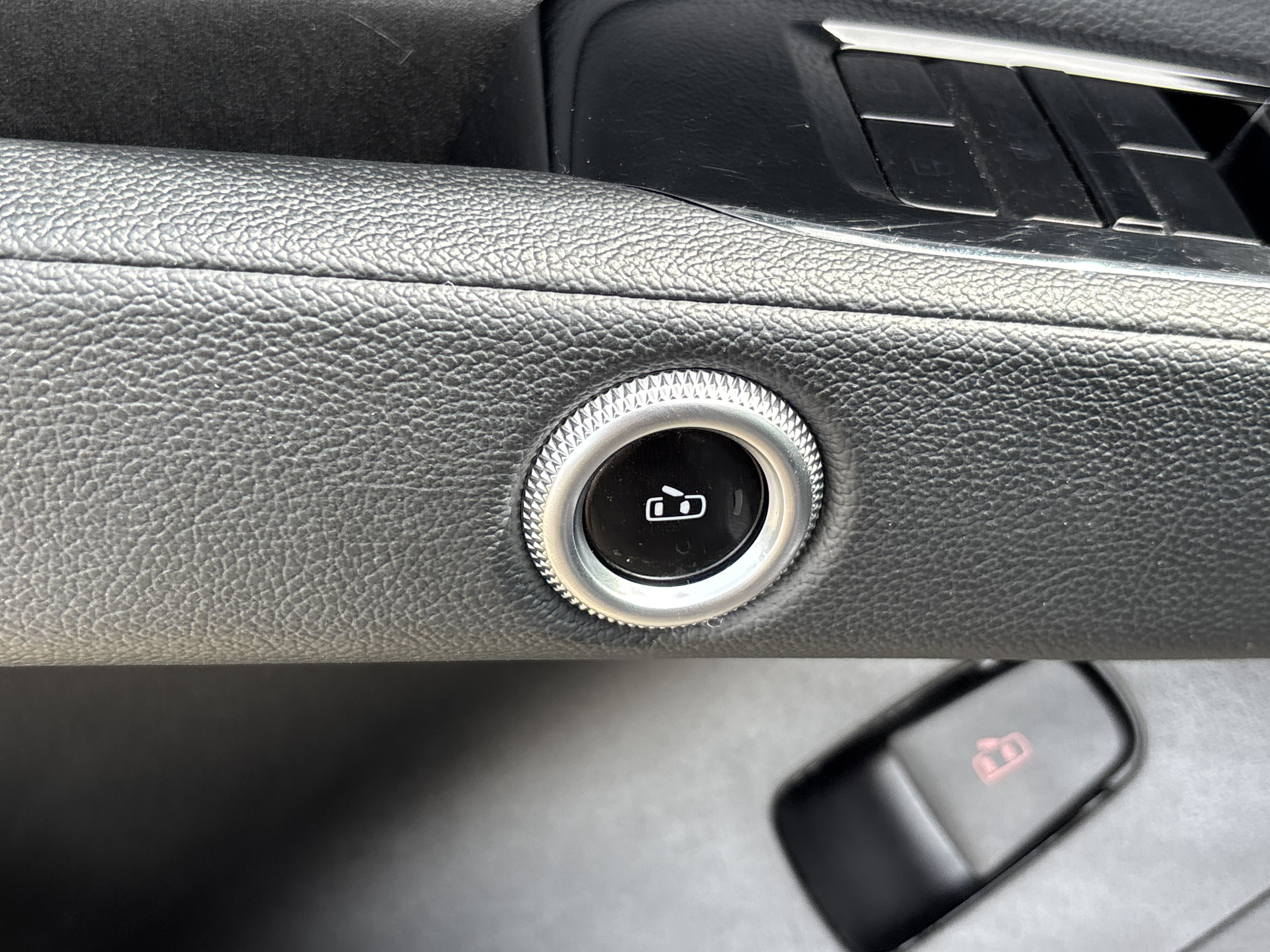 Used 2023 Grigio Lava Metallic Maserati GT AWD image 22