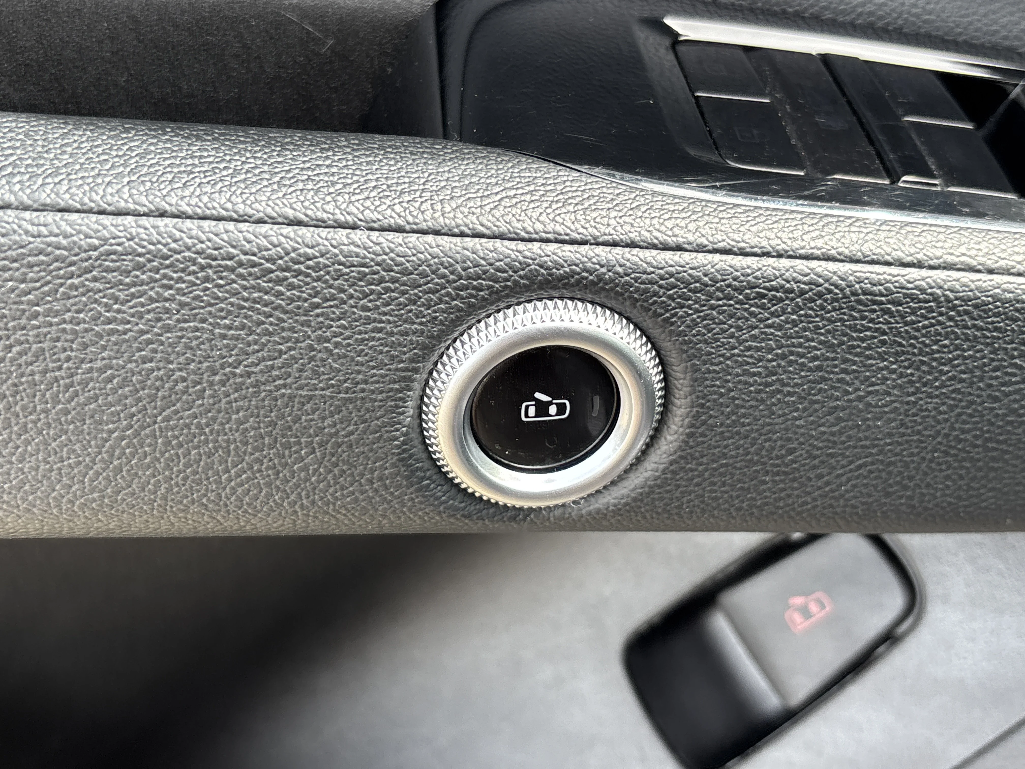 Used 2023 Grigio Lava Metallic Maserati GT AWD image 22