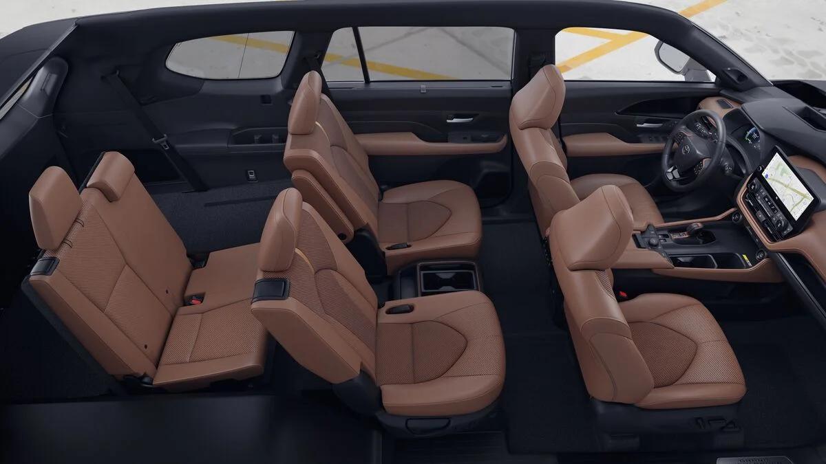 New 2026 Cement Toyota MAX Platinum image 22