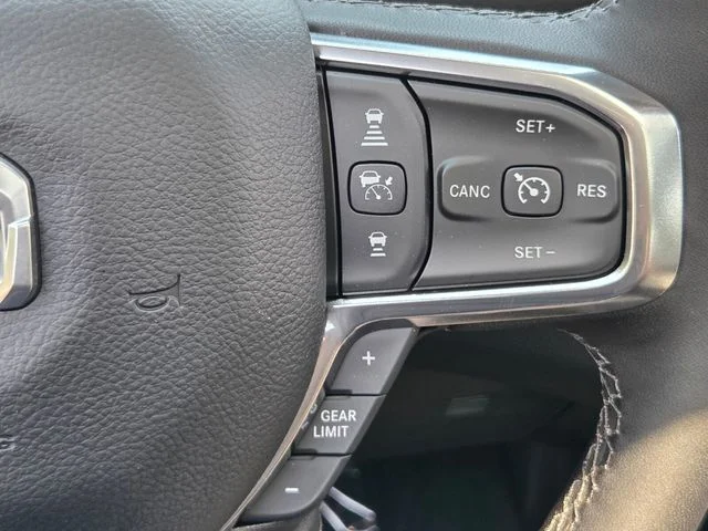 New 2026 Bright White Clear-Coat Exterior Paint RAM Laramie image 26