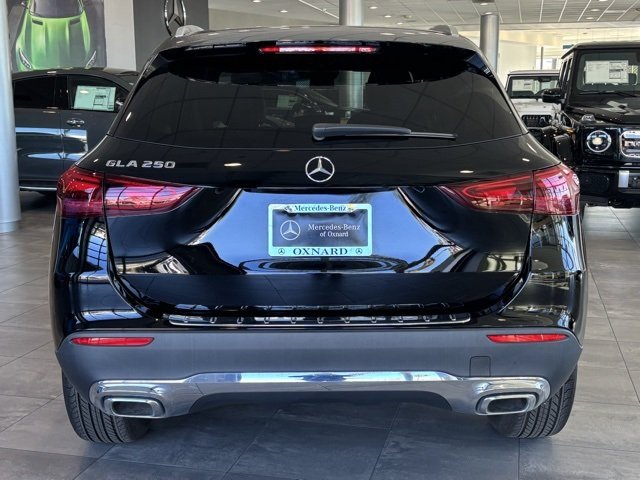 2025 Mercedes Benz GLA 250 photo 2