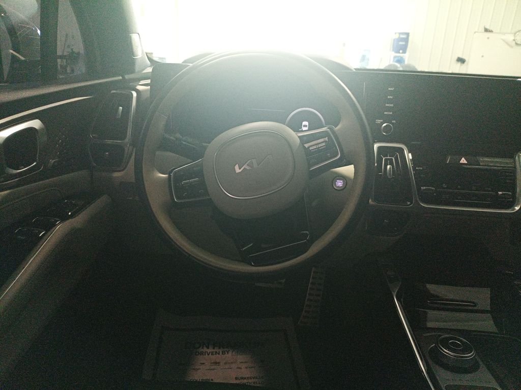 Used 2022 White Kia SX Prestige image 16