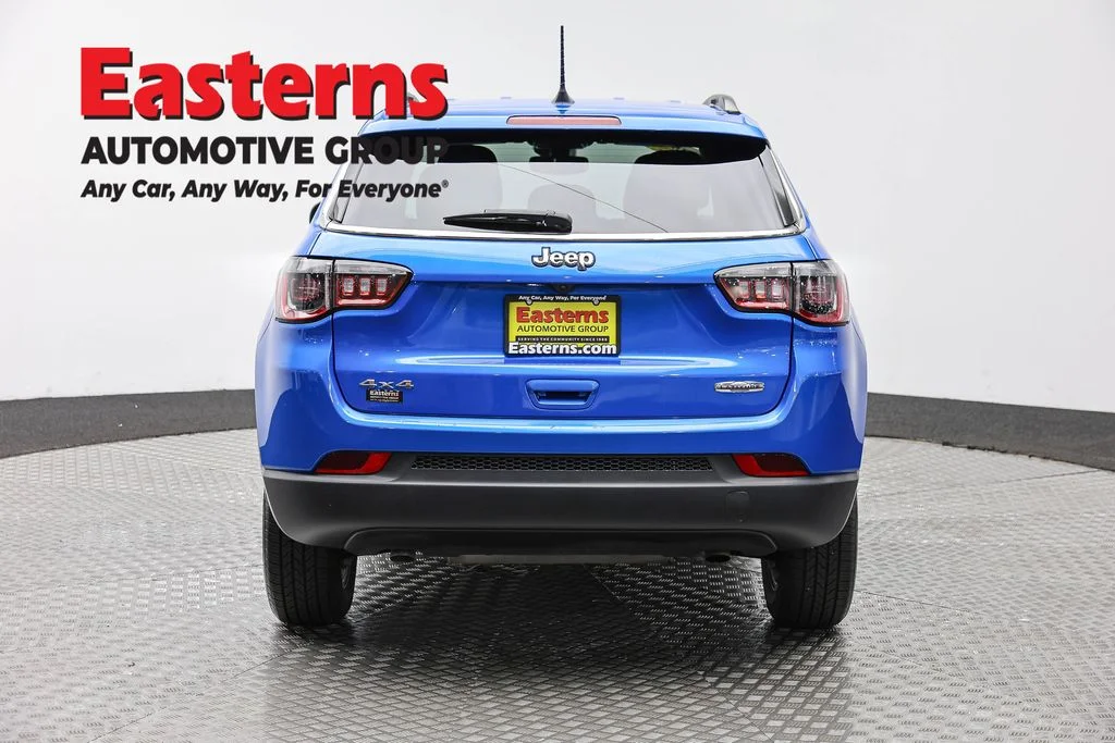 Used 2024 Blue Jeep Latitude image 6