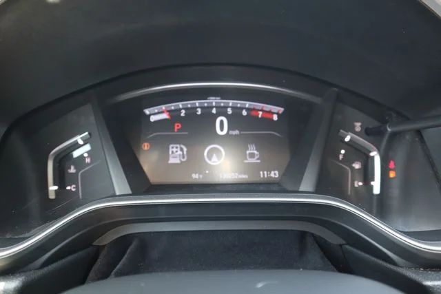 Used 2020 Lunar Silver Metallic Honda Touring image 12