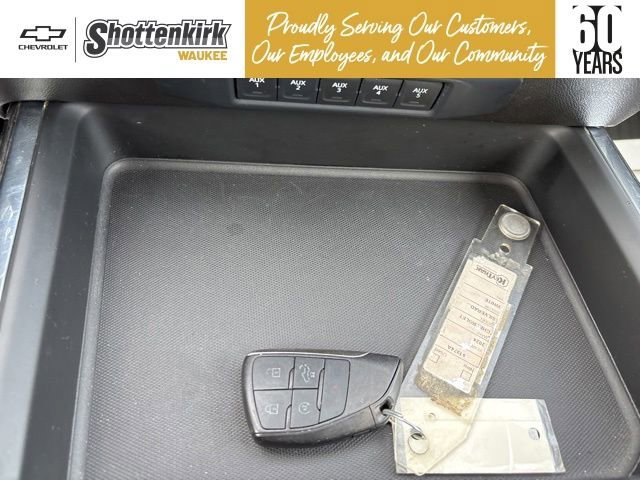 Used 2024 Summit White Chevrolet LTZ image 17