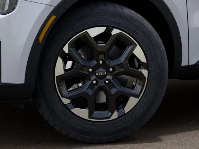 2025 Kia Sorento S - Photo 9