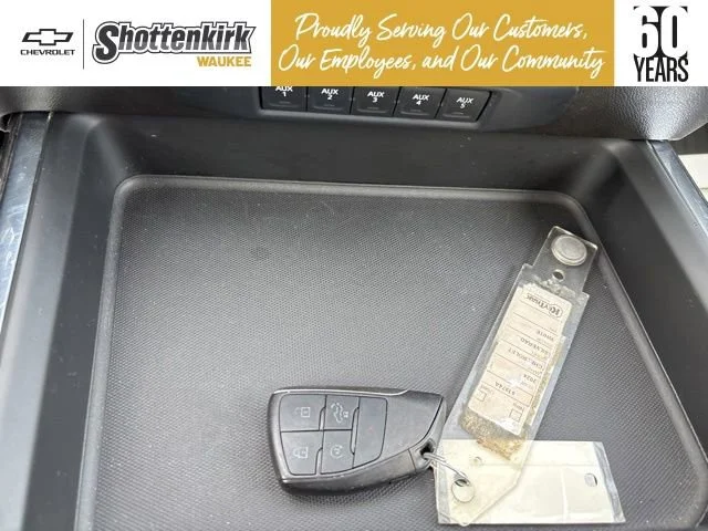 Used 2024 Summit White Chevrolet LTZ image 17