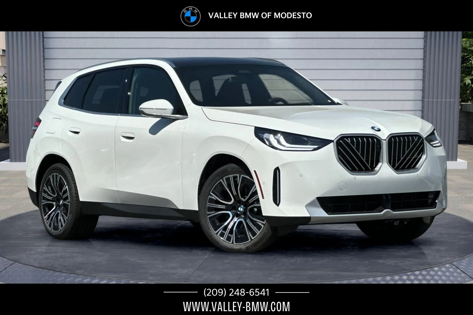 New 2026 Alpine White BMW 30 xDrive image 1