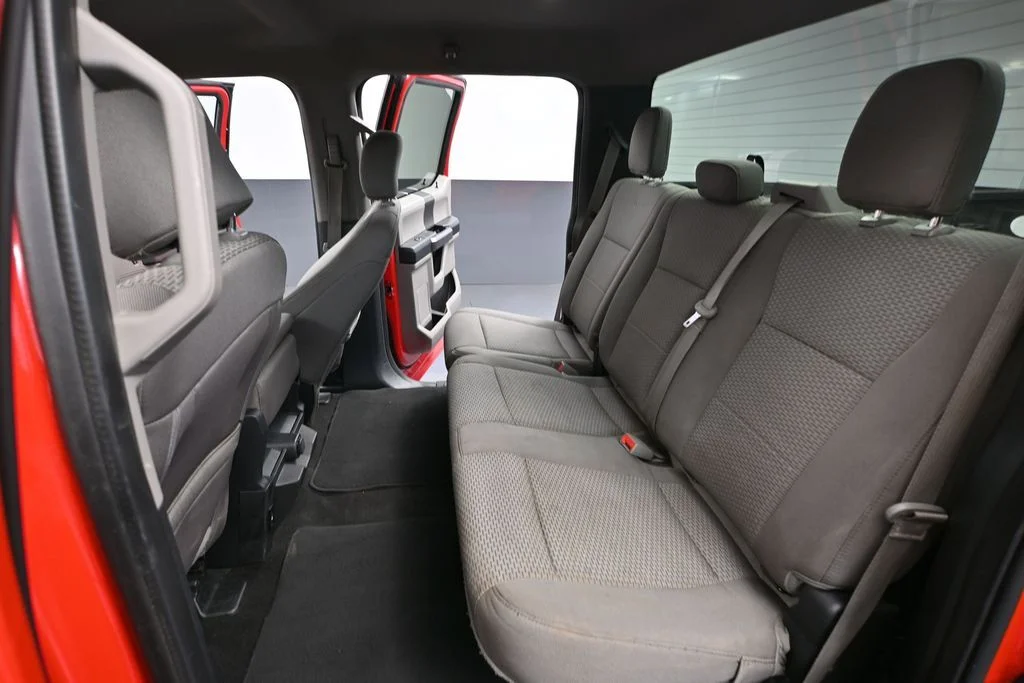 Used 2020 Red Ford XLT image 27