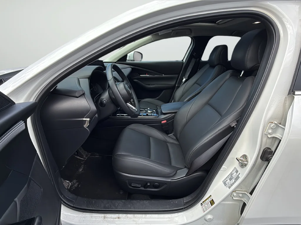 Used 2025 White Mazda 2.5 S Preferred Package image 10