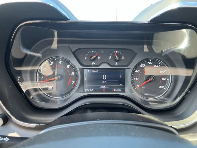 2022 Chevrolet Camaro LT1 - Photo 11