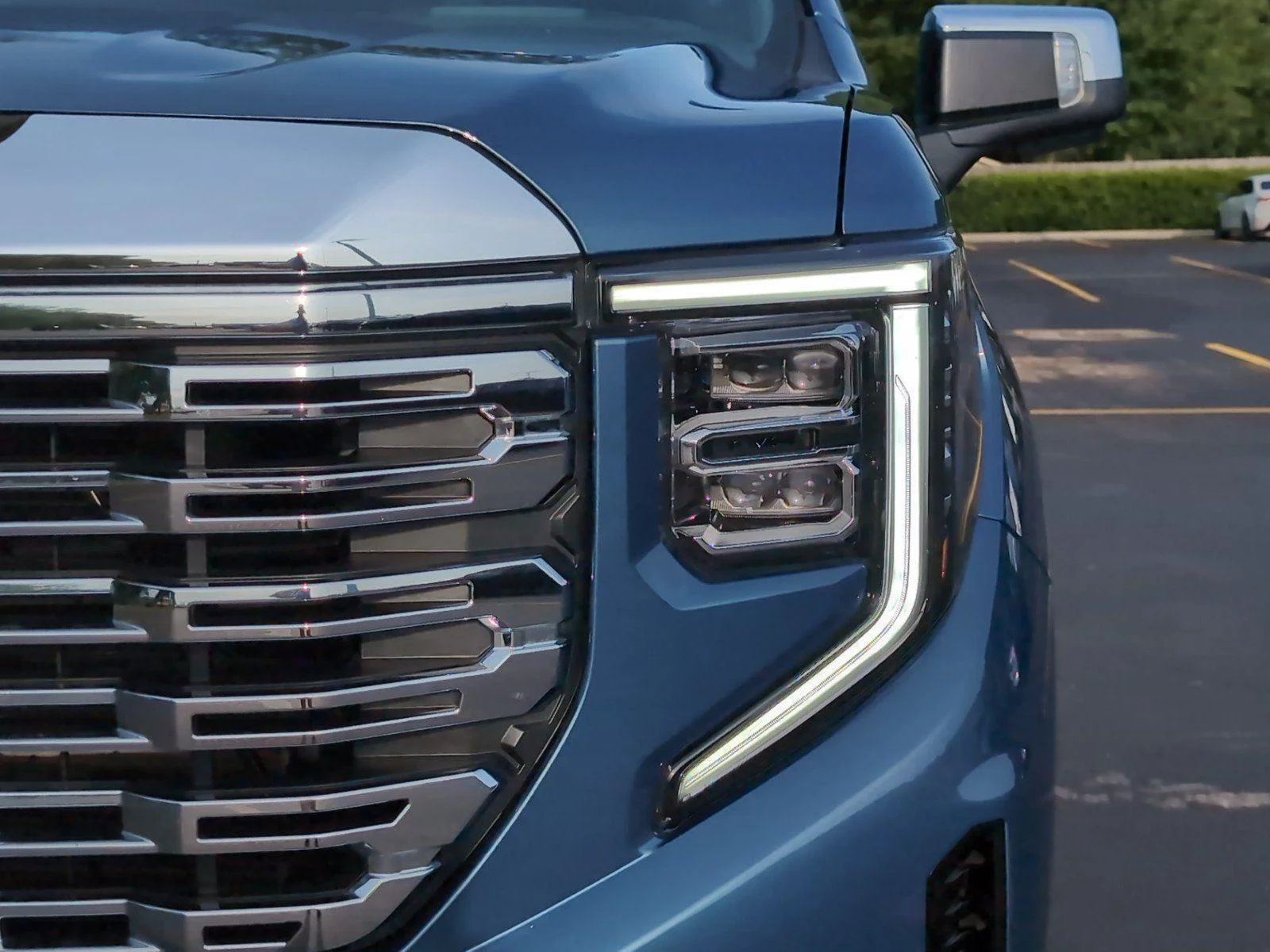 Used 2025 Downpour Metallic GMC Denali image 12
