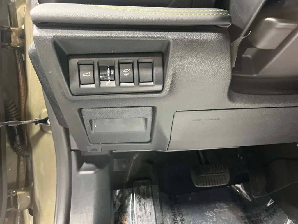 Used 2020 Green Metallic Subaru Onyx Edition XT image 13