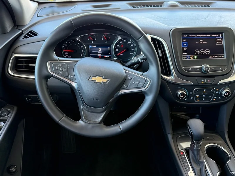 Used 2024 Summit White Chevrolet LT image 13