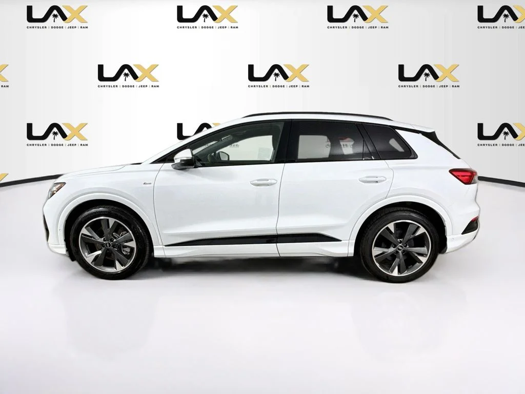 Used 2024 White Audi Premium Plus image 4