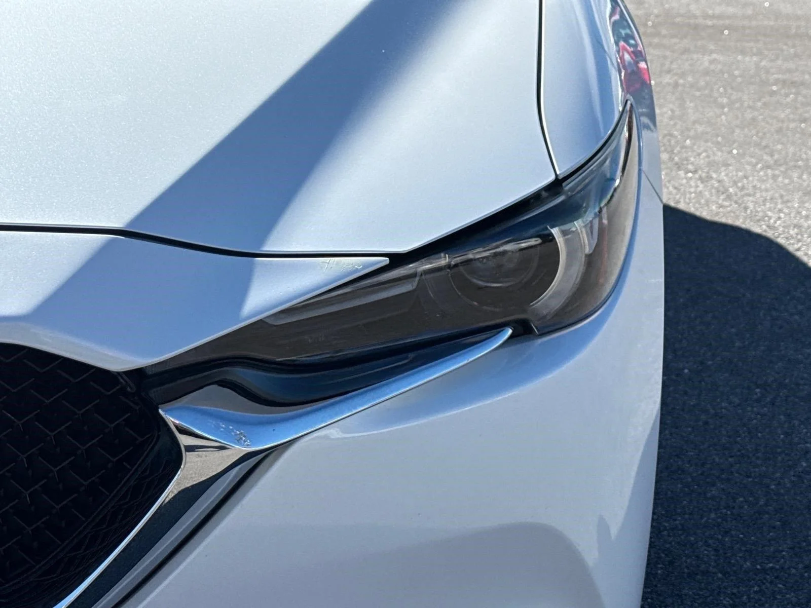 Used 2017 Snowflake White Pearl Mica Mazda Grand Touring image 10