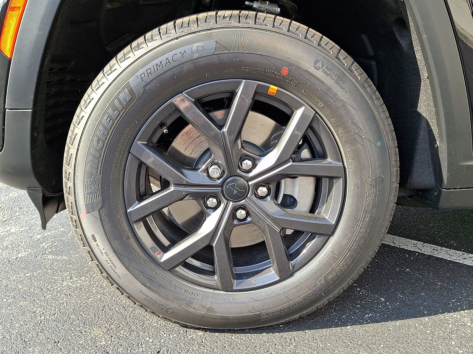 New 2027 High-Gloss Black Paint Jeep Laredo Altitude image 5