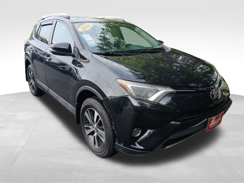 Used 2016 Black Toyota XLE image 16