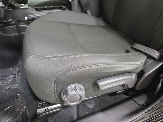 Used 2022 Black Clearcoat Jeep Unlimited Sport S image 29