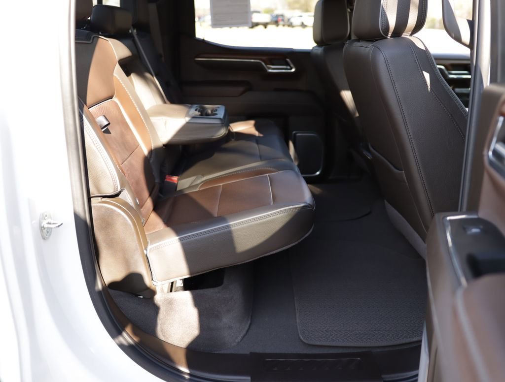 Used 2023 White Frost Tricoat GMC Denali image 32