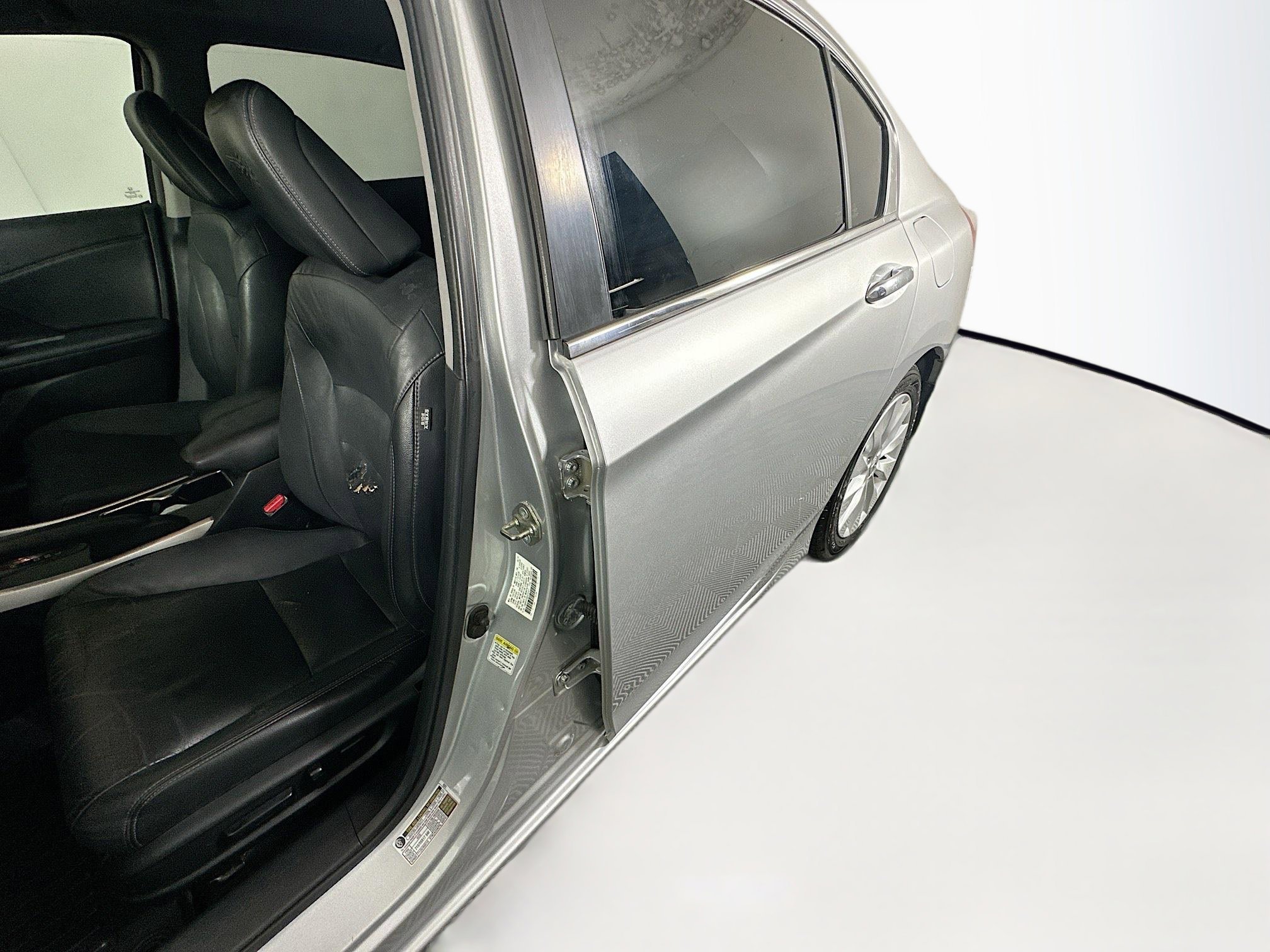 Used 2014 Silver Honda EX-L image 12
