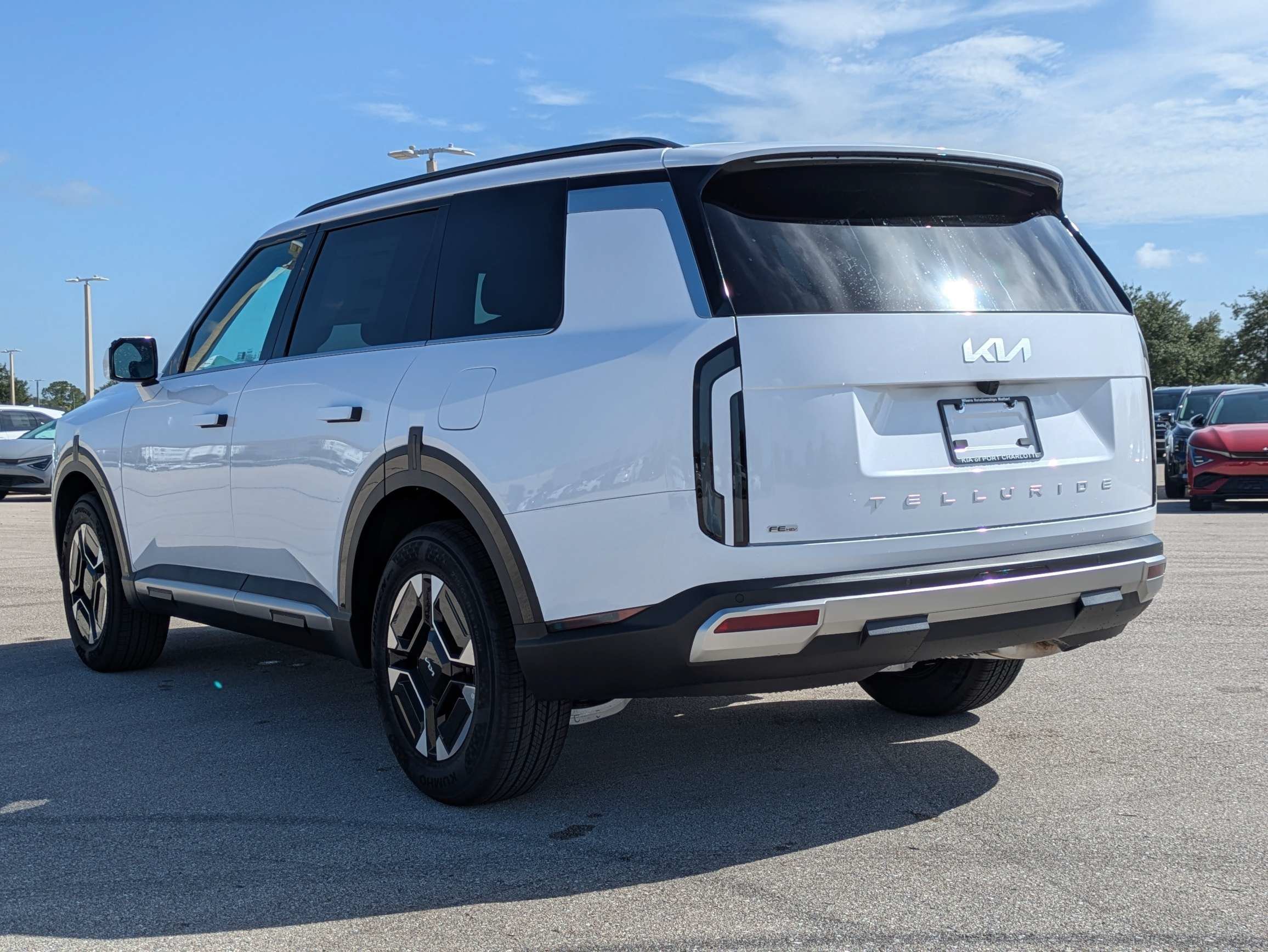 New 2027 Glacial White Pearl Kia EX image 7