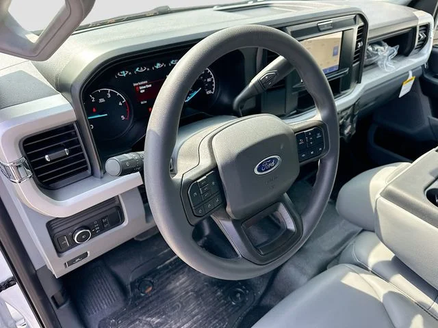 New 2026 Oxford White Ford XL image 6