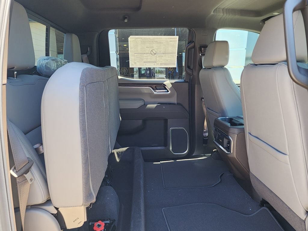 2026 GMC Sierra 1500 SLT - Photo 46
