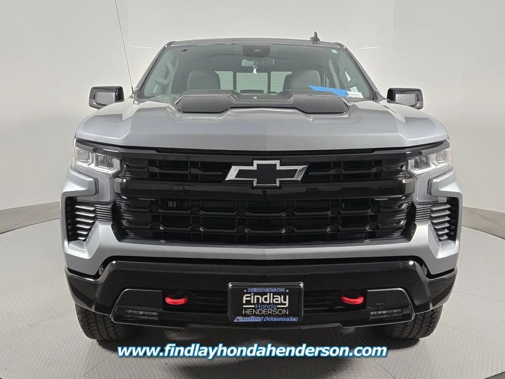 Used 2025 Sterling Gray Metallic Chevrolet LT Trail Boss image 8