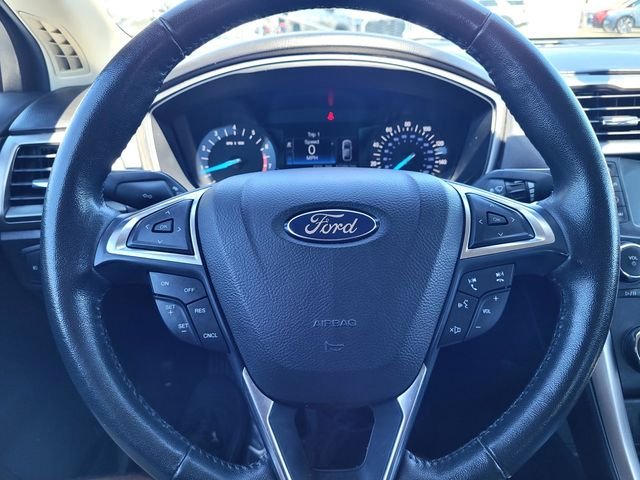 Used 2017 White Ford SE image 25