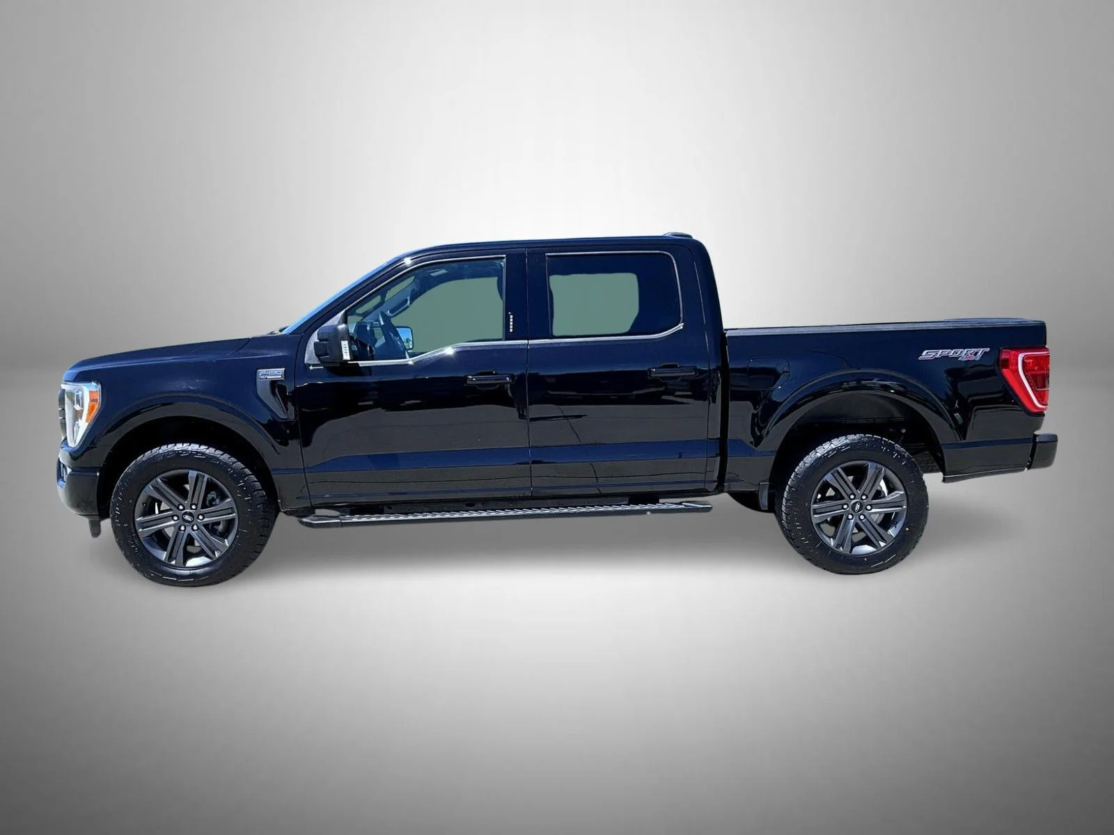 Used 2023 Black Ford XLT image 8
