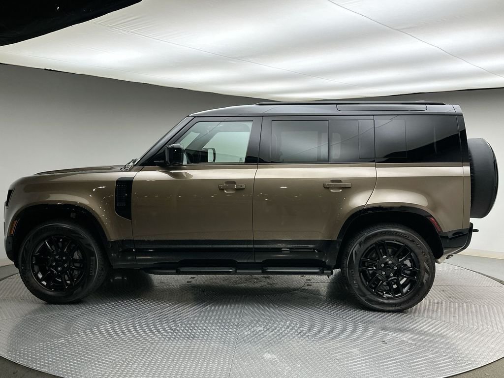 New 2026 Gondwana Stone LAND ROVER X-Dynamic SE image 2