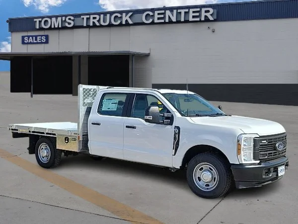 2026 Ford F-350 Super Duty Chassis Cab