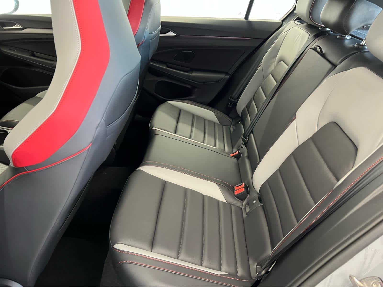 2026 Volkswagen Golf GTI SE - Photo 28