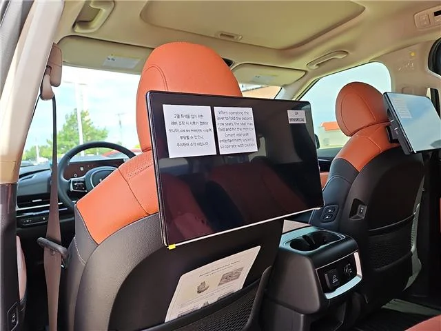 New 2026 Aurora Black KIA SX Prestige Passenger image 10