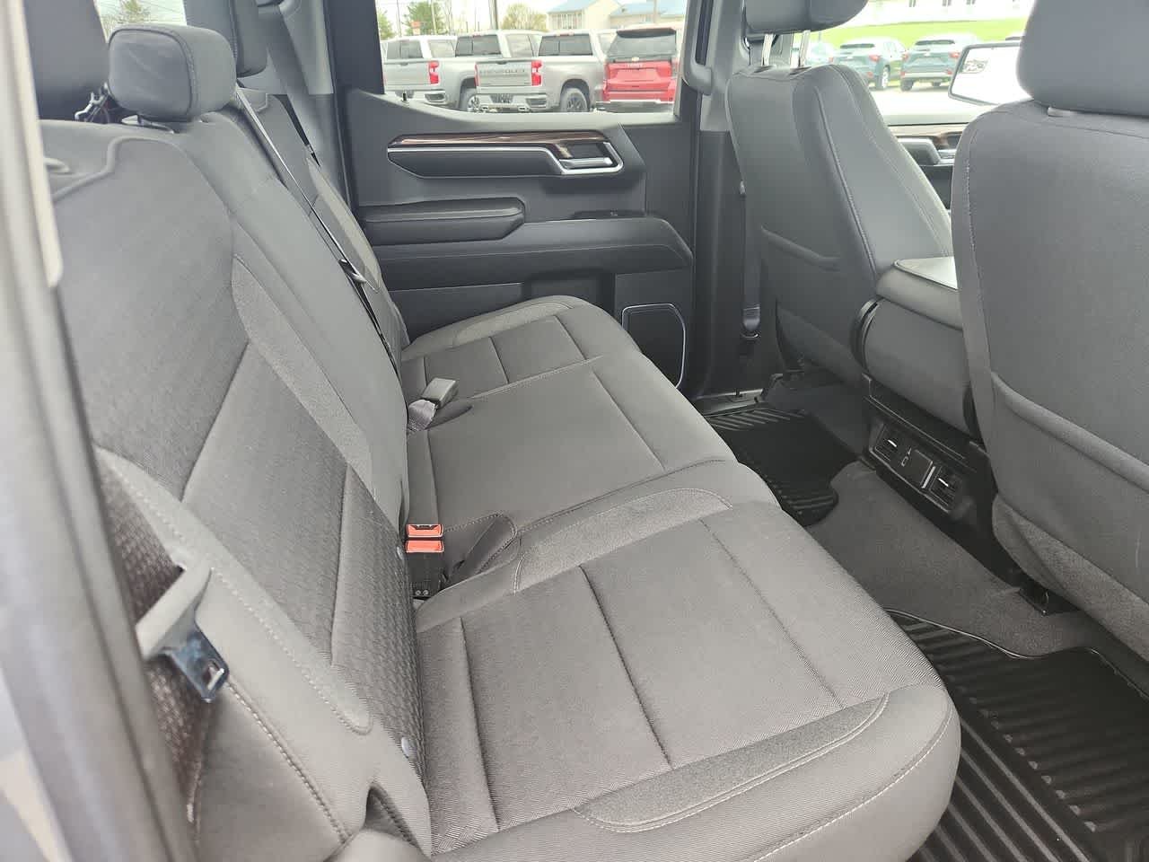 2023 Chevrolet Silverado 1500 LT - Photo 15