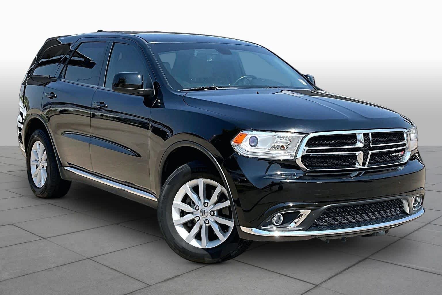 Used 2020 DB Black Clearcoat Dodge SXT image 2
