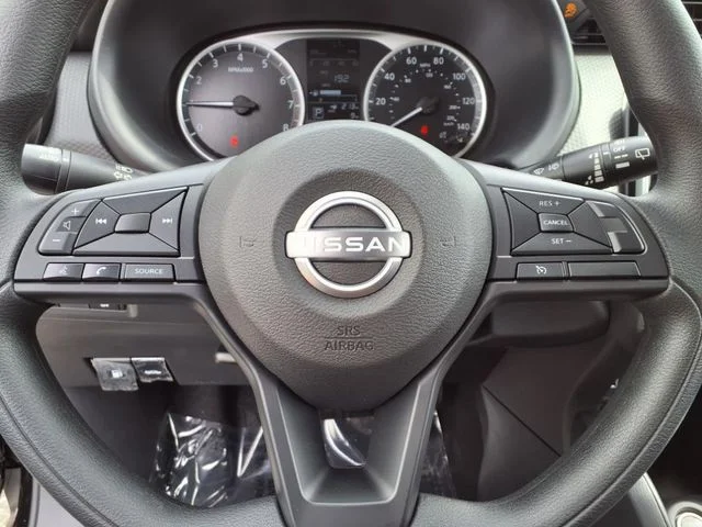 2025 Nissan KICKS PLAY Base - Photo 19