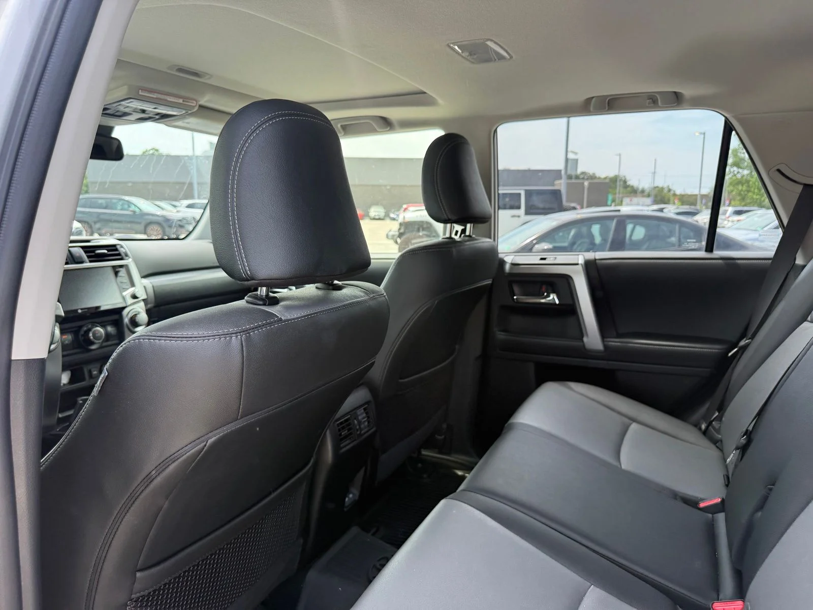 Used 2023 Silver Toyota SR5 Premium image 28