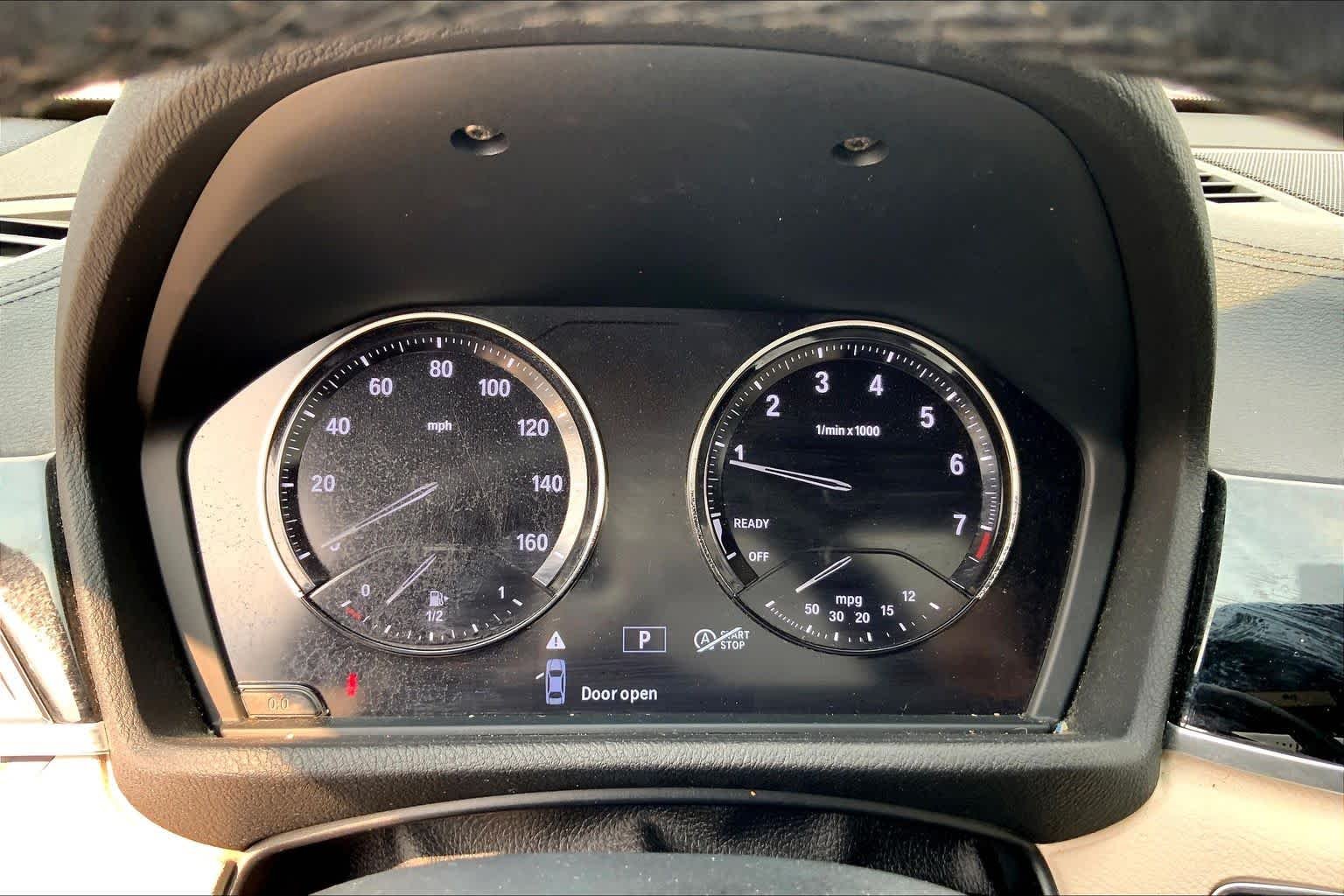 Used 2018 Alpine White BMW sDrive28i image 26