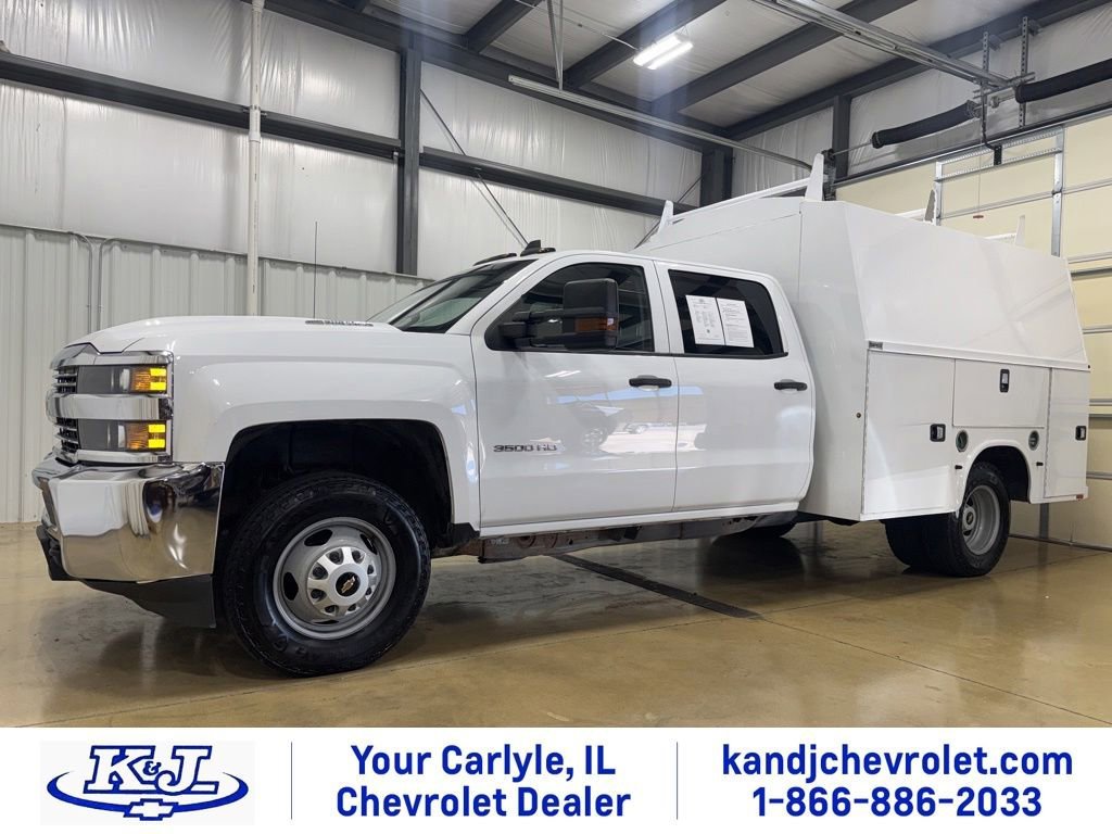 2017 Chevrolet Silverado HD WT 4WD Crew Cab 171.5" WB's photo